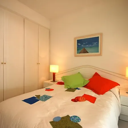 Lets Holidays 2 With Parking Apartamento *