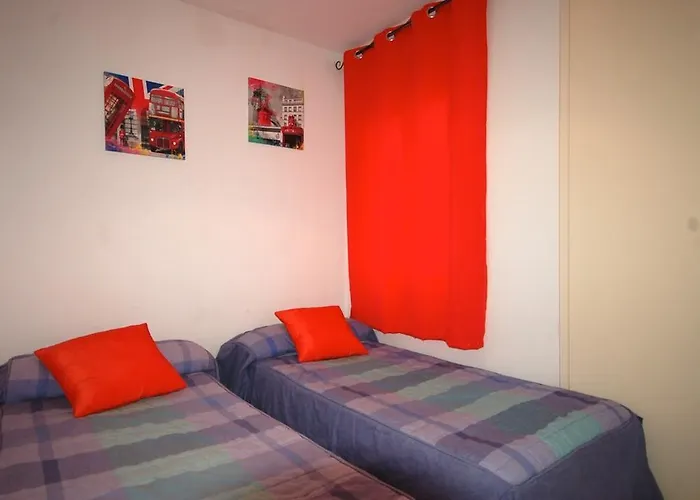 Appartement Lets Holidays Beach Apartment 2 Rooms With Parking