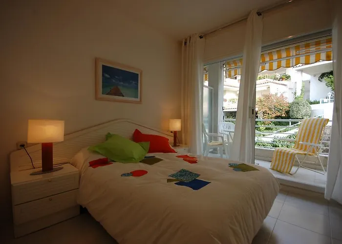 Lets Holidays 2 With Parking